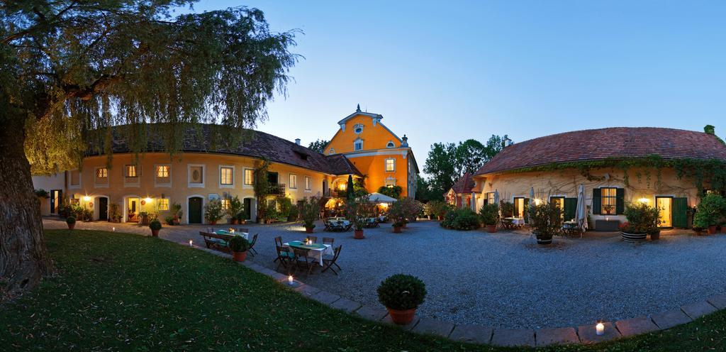 Schloss กัมลิทซ์ ภายนอก รูปภาพ