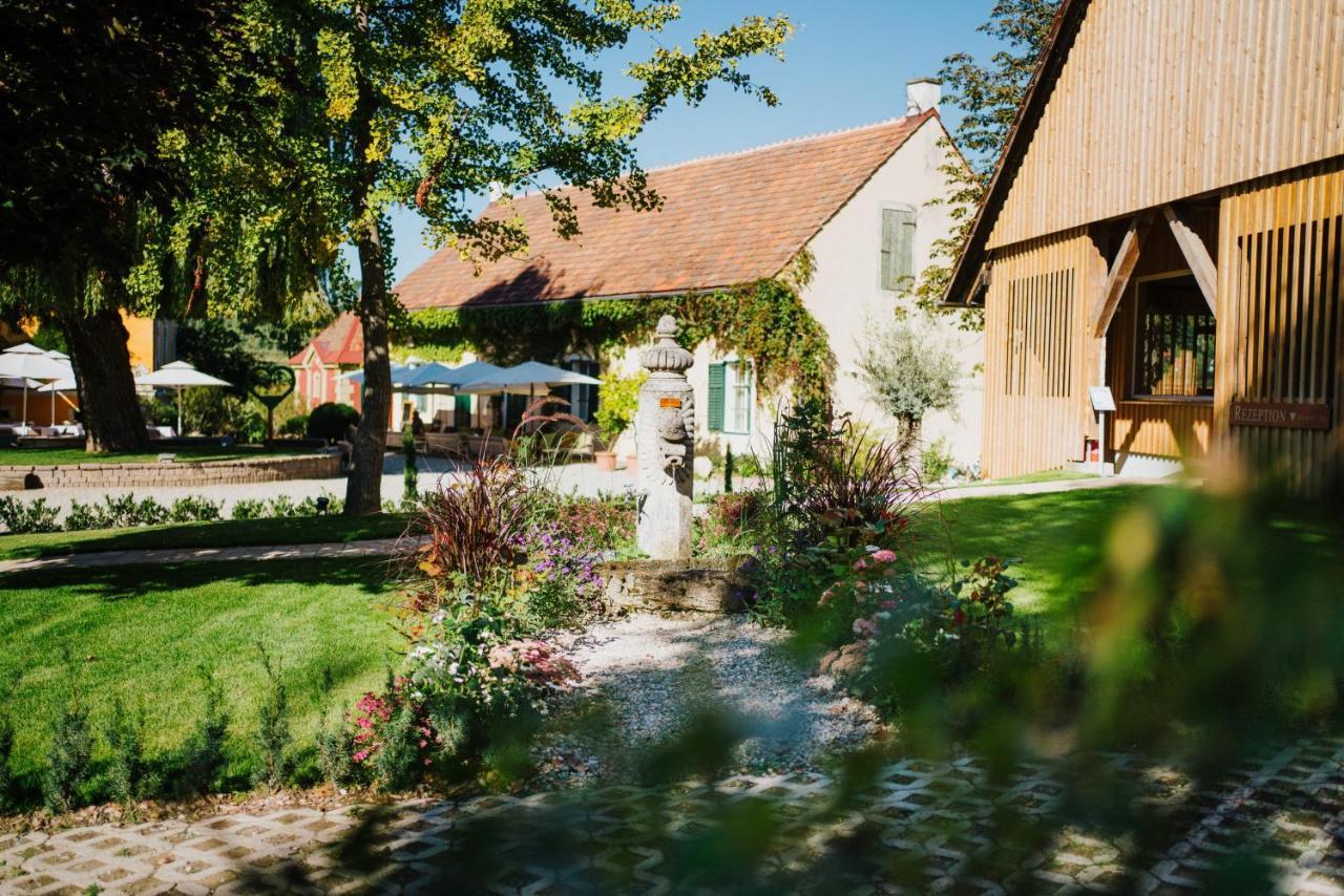 Schloss กัมลิทซ์ ภายนอก รูปภาพ